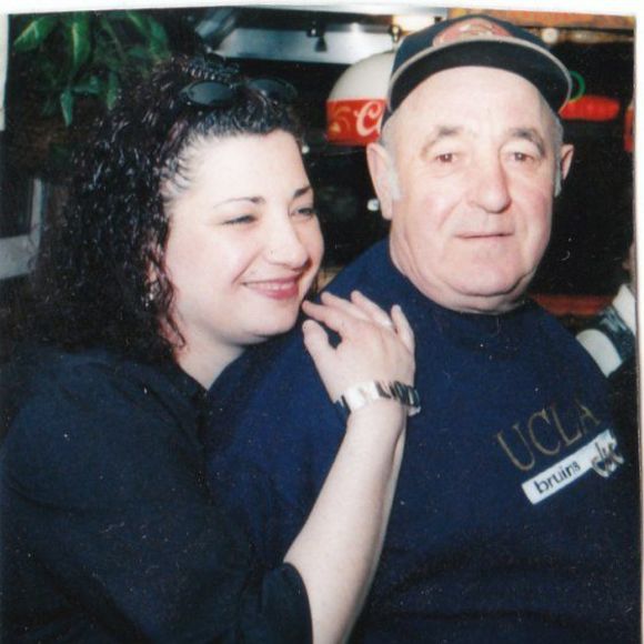 Meet your Posher, Nicole - Picture 1 of 1